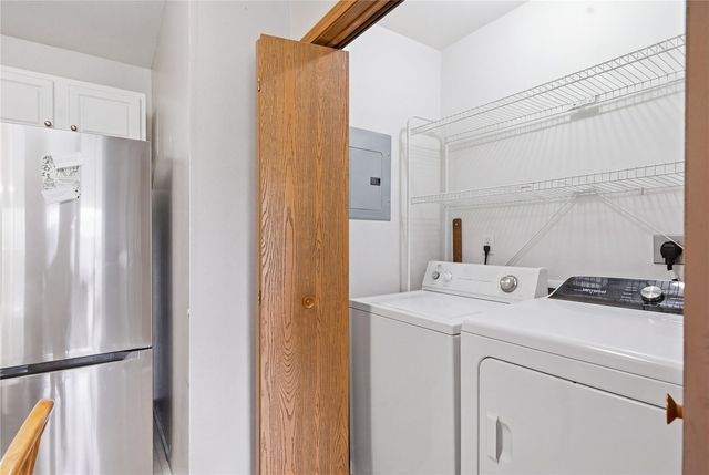 74 Miller Avenue SW 8, Cedar Rapids, IA 52404