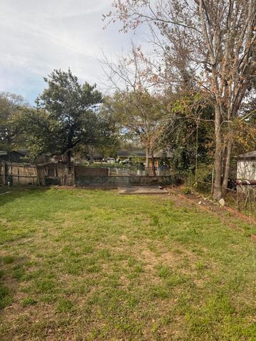 1630 Larry Street, North Charleston, SC 29406