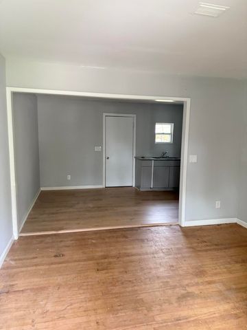 1630 Larry Street, North Charleston, SC 29406