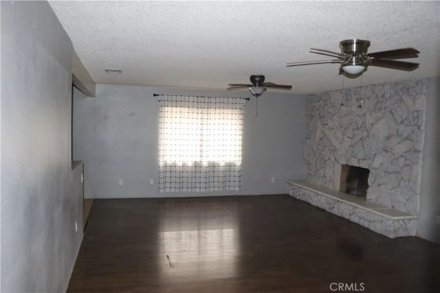 7864 Newhall Avenue, Hesperia, CA 92345