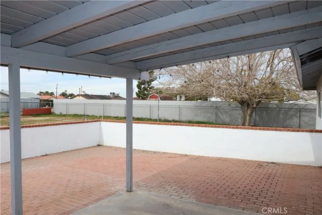 7864 Newhall Avenue, Hesperia, CA 92345