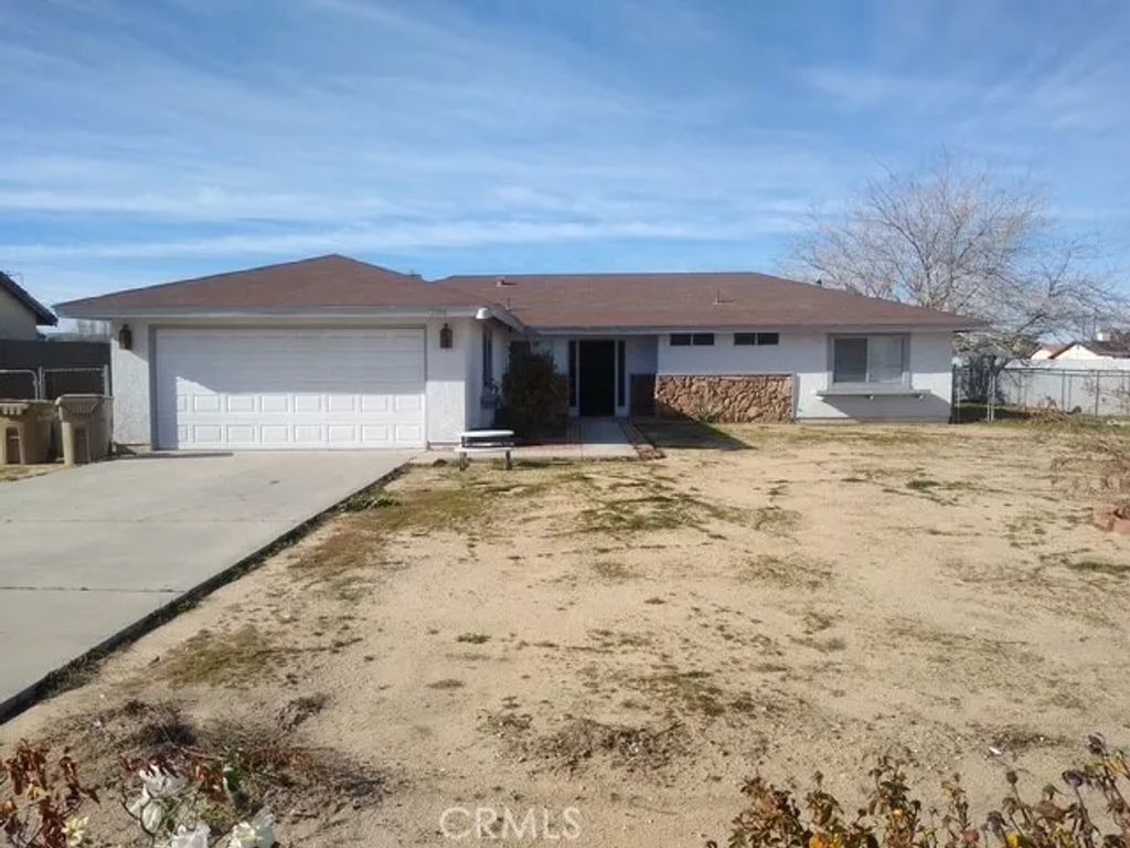 7864 Newhall Avenue, Hesperia, CA 92345