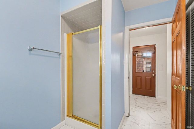 826 Whitehall Drive, South Bend, IN 46615