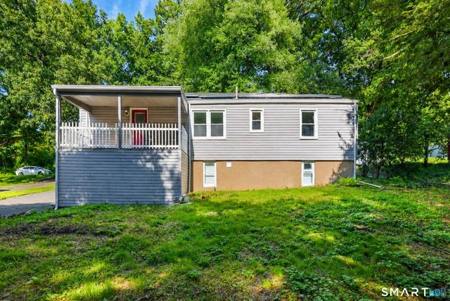110 Greenwood Drive, Manchester, CT 06042