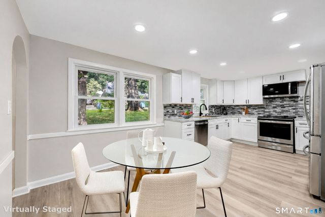 110 Greenwood Drive, Manchester, CT 06042