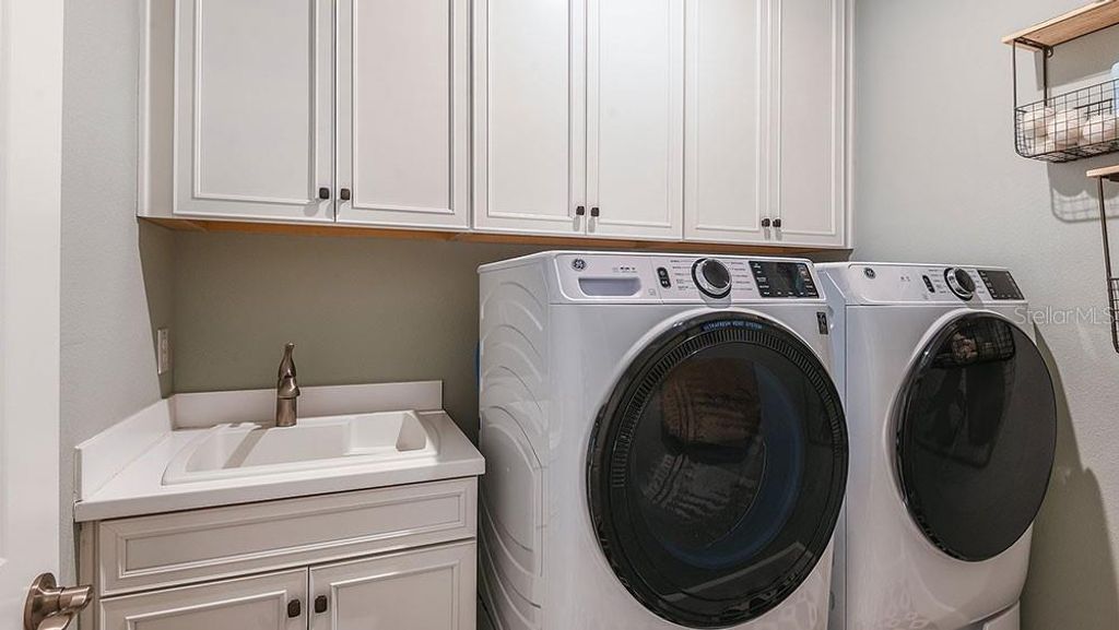 Image 18 of property listing at 14223 SAWMILL STREET, Parrish, FL 34219