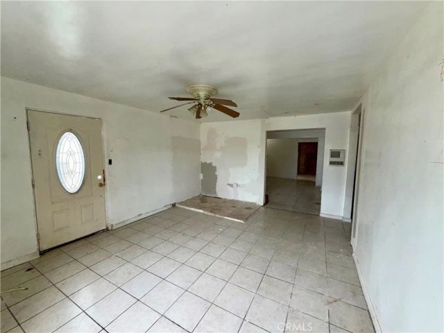 569 Flicker, San Diego, CA 92114