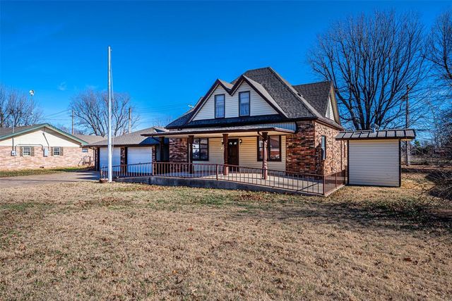 104 SE 2nd Street, Tuttle, OK 73089
