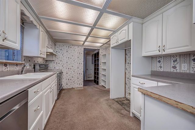 104 SE 2nd Street, Tuttle, OK 73089