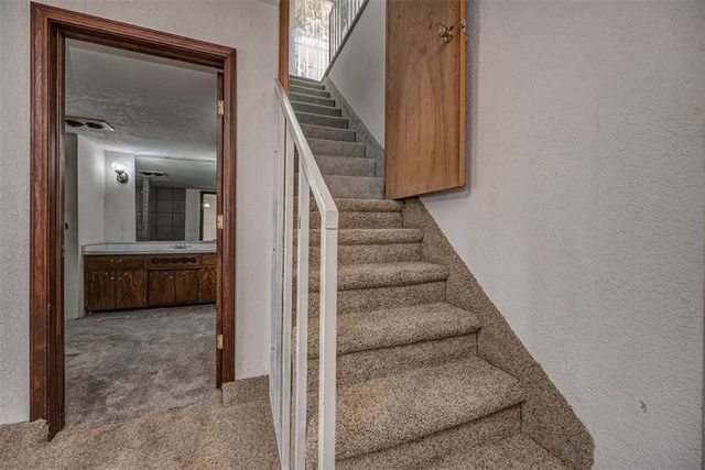 104 SE 2nd Street, Tuttle, OK 73089