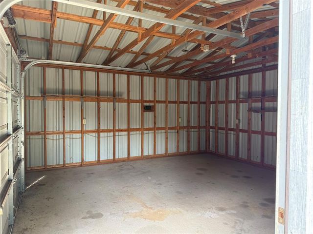 104 SE 2nd Street, Tuttle, OK 73089