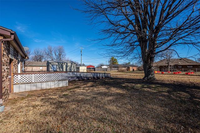 104 SE 2nd Street, Tuttle, OK 73089