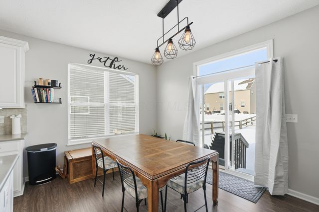 190 Rosewood Loop SW, Commercial Point, OH 43116