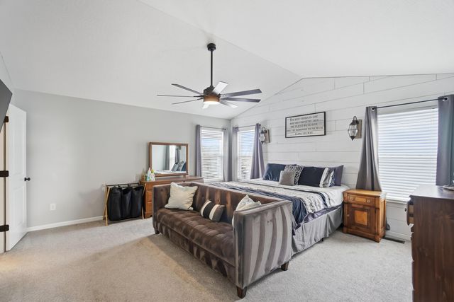 190 Rosewood Loop SW, Commercial Point, OH 43116