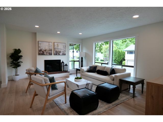 5682 Se BYRON Ct, Milwaukie, OR 97267