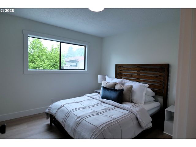 5682 Se BYRON Ct, Milwaukie, OR 97267