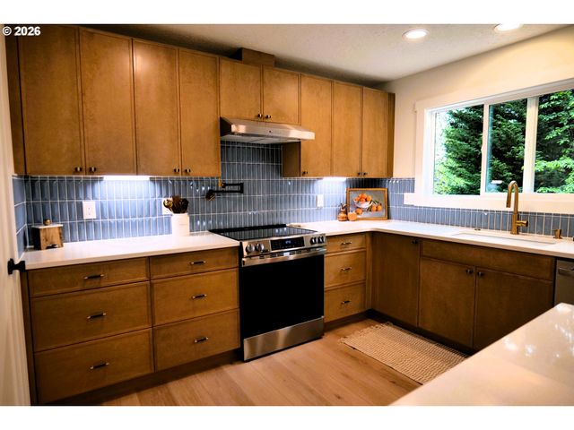 5682 Se BYRON Ct, Milwaukie, OR 97267