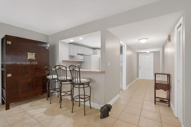 823 Cypress Blvd 104, Pompano Beach, FL 33069