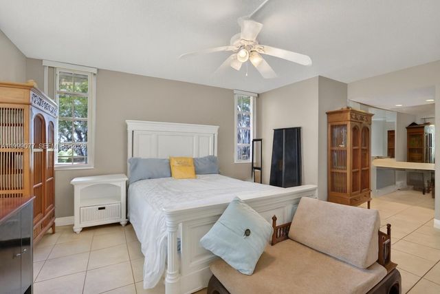 823 Cypress Blvd 104, Pompano Beach, FL 33069