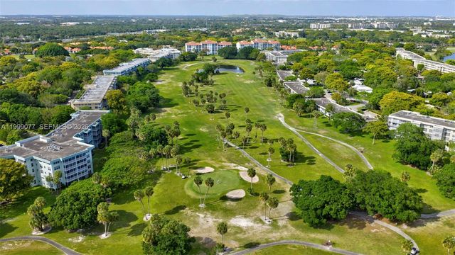 823 Cypress Blvd 104, Pompano Beach, FL 33069