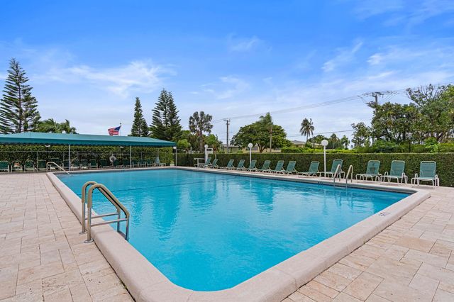 2805 SW 13th Street 37-d, Delray Beach, FL 33445