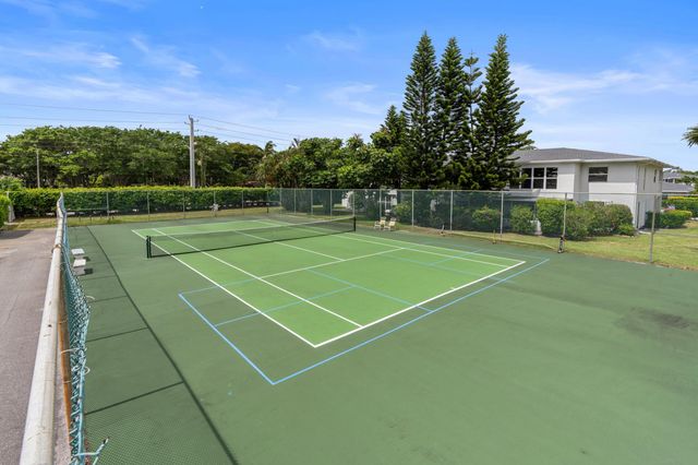 2805 SW 13th Street 37-d, Delray Beach, FL 33445