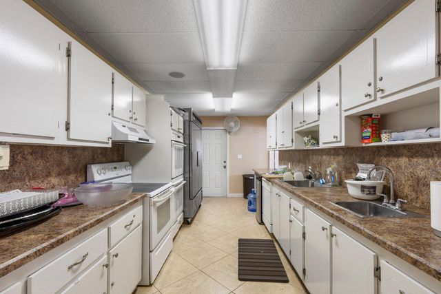 2805 SW 13th Street 37-d, Delray Beach, FL 33445
