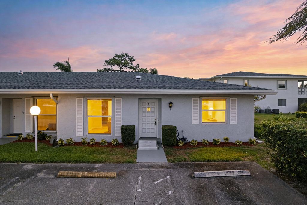 2805 SW 13th Street 37-d, Delray Beach, FL 33445