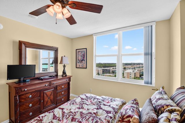 625 Casa Loma Boulevard 1002, Boynton Beach, FL 33435