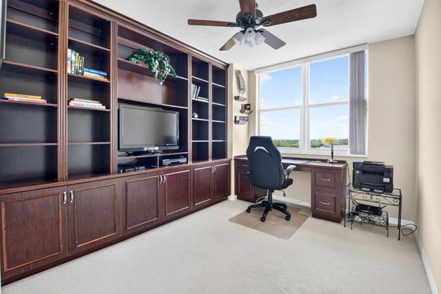 625 Casa Loma Boulevard 1002, Boynton Beach, FL 33435