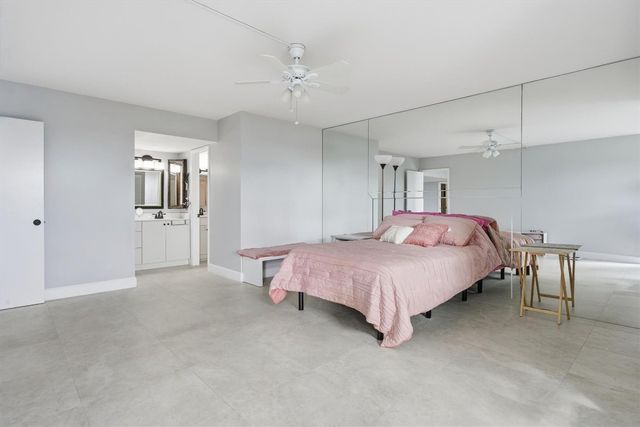 3910 Inverrary Boulevard 708-B, Lauderhill, FL 33319