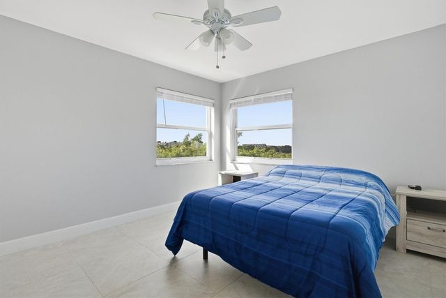 3910 Inverrary Boulevard 708-B, Lauderhill, FL 33319