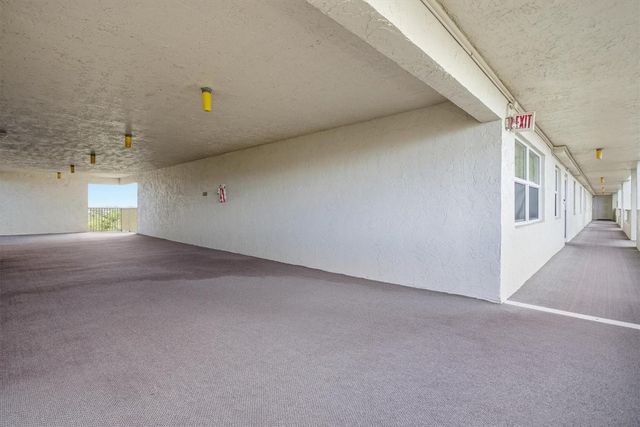 3910 Inverrary Boulevard 708-B, Lauderhill, FL 33319