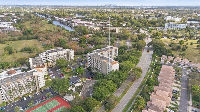 3910 Inverrary Boulevard 708-B, Lauderhill, FL 33319