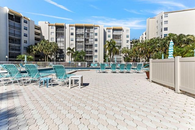 3910 Inverrary Boulevard 708-B, Lauderhill, FL 33319