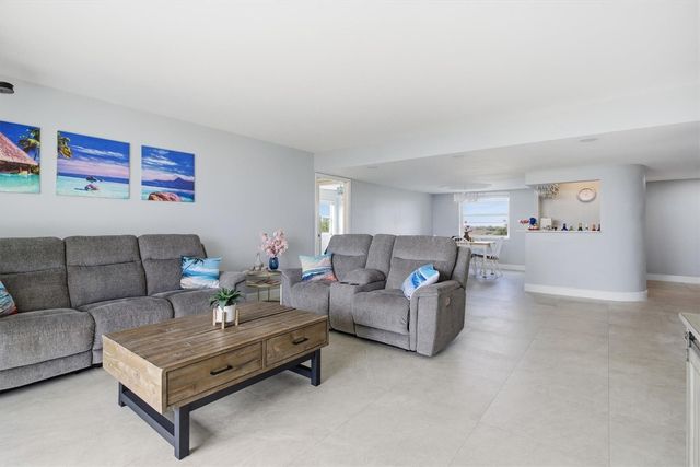 3910 Inverrary Boulevard 708-B, Lauderhill, FL 33319