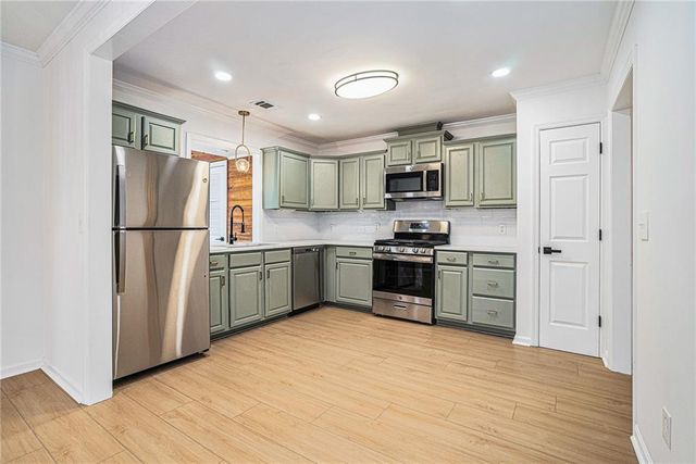 227 Triple Oaks Drive, Tucker, GA 30084