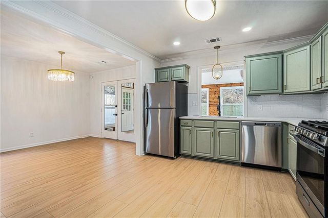 227 Triple Oaks Drive, Tucker, GA 30084