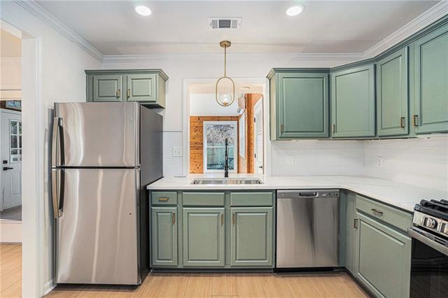 227 Triple Oaks Drive, Tucker, GA 30084