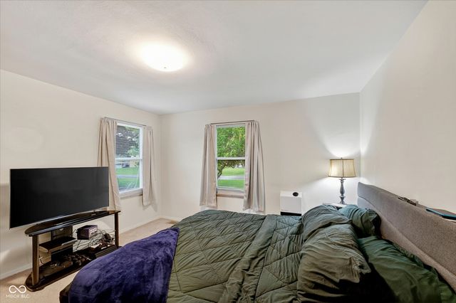 1921 E 10th Street, Anderson, IN 46012