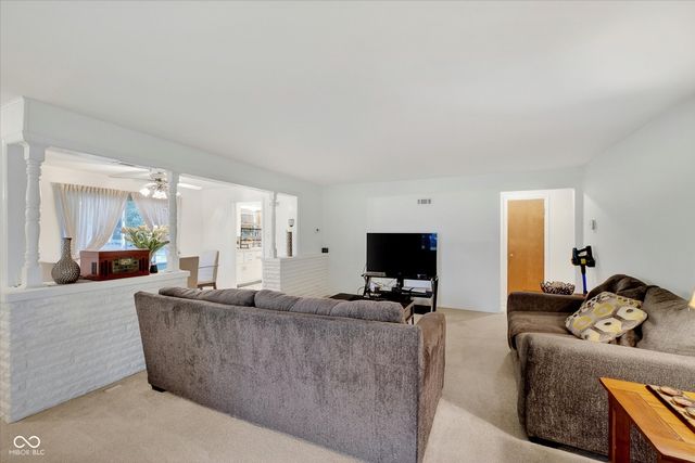 1921 E 10th Street, Anderson, IN 46012