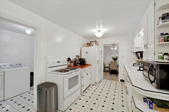 1921 E 10th Street, Anderson, IN 46012
