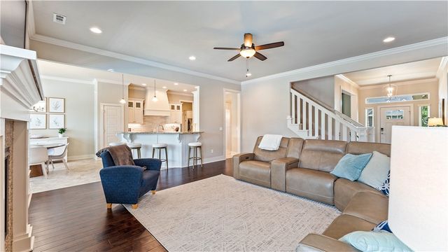 553 Kensington, Cave Springs, AR 72718