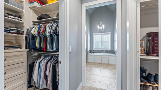 553 Kensington, Cave Springs, AR 72718