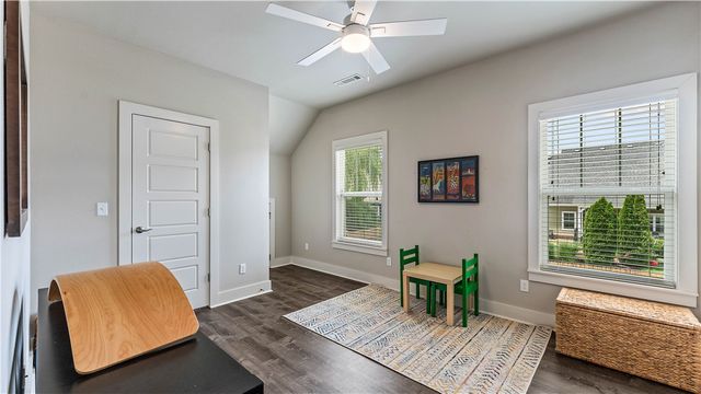 553 Kensington, Cave Springs, AR 72718