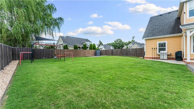 553 Kensington, Cave Springs, AR 72718