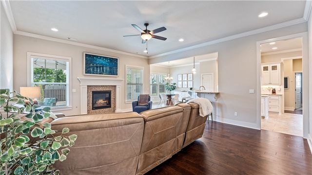 553 Kensington, Cave Springs, AR 72718