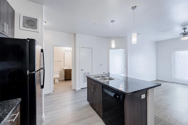 5605 Springdale RD 3-3-3409, Austin, TX 78723