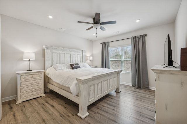 4315 Socata Ct, Cross Plains, TN 37049