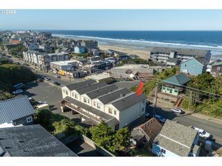 526 Nw COAST St H, Newport, OR 97365